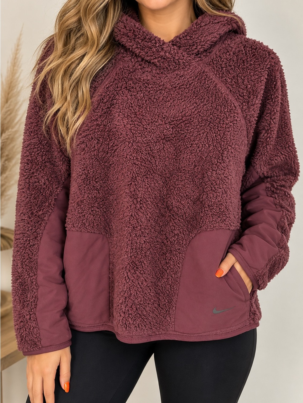 Nike women’s sherpa/fleece pullover hoodie
